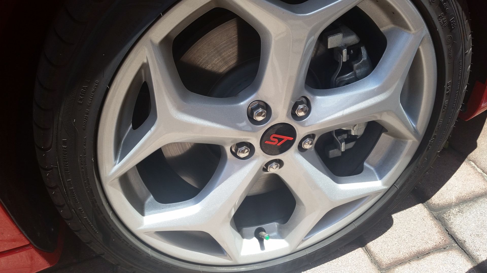 Custom Focus ST center caps Ford Focus ST Forum